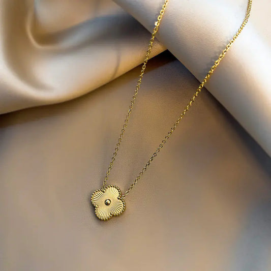 Clover Necklace