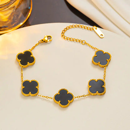 Clover Necklace